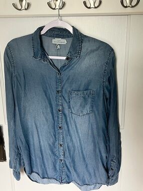 Light Wash Denim Button-Down Shirt - Blue